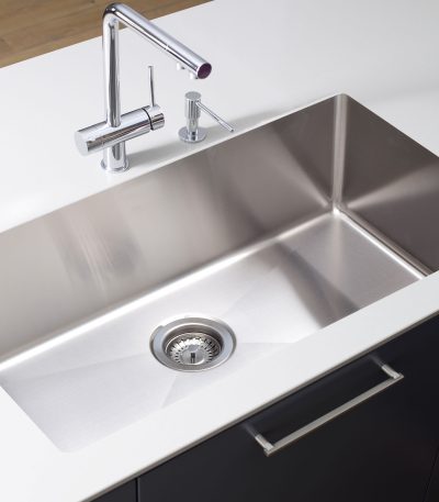 Harlingen 33" x 19" Kitchen Sink Undermount Single Bowl Stainless Steel 10" Deep